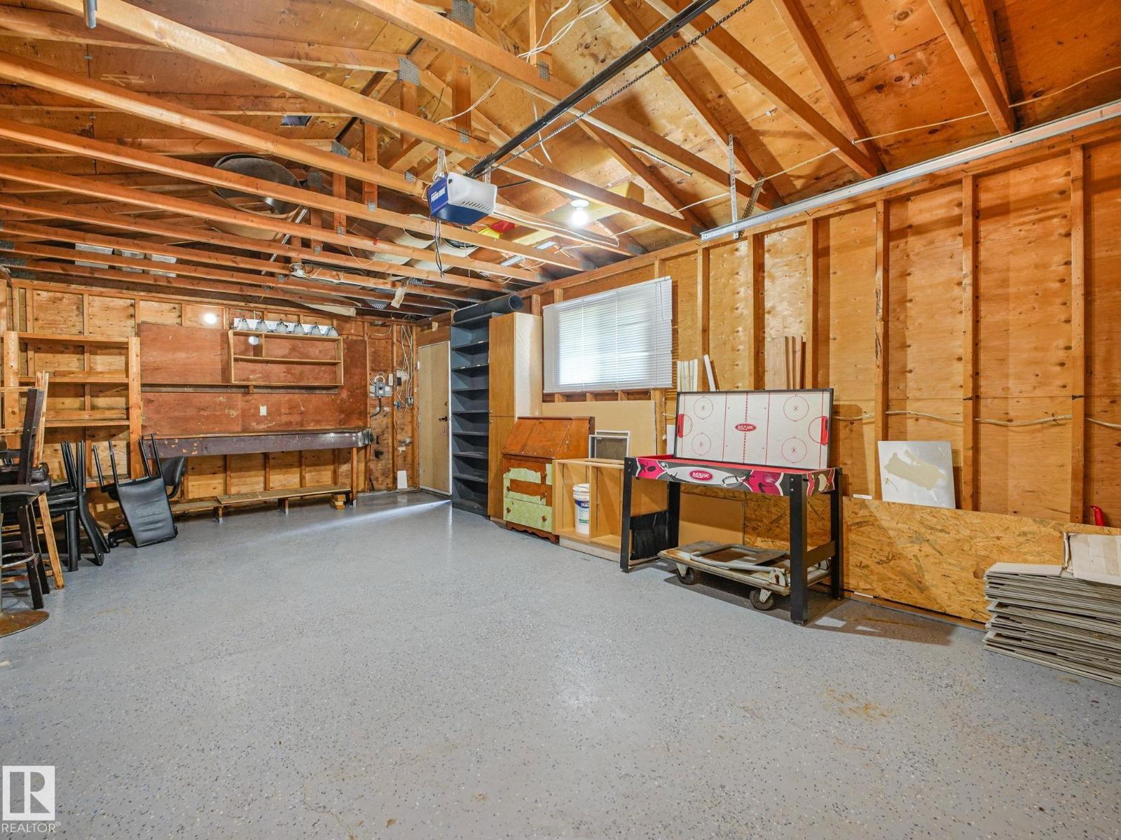 9315 151 AV NW - 64