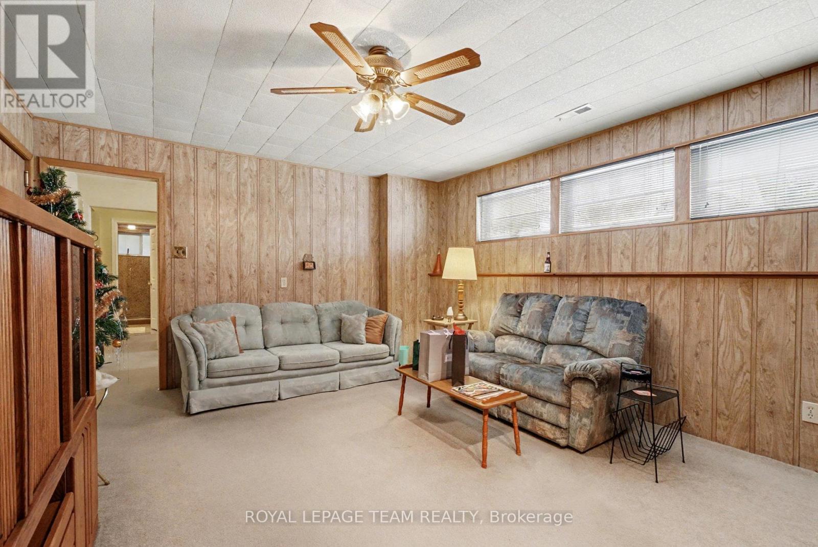 30 JUNIPER COURT - 19
