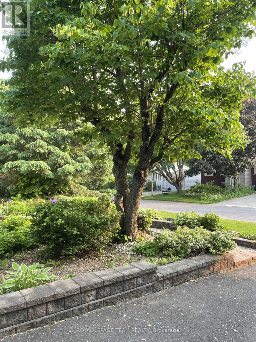 30 JUNIPER COURT - 25