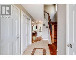 82 Fair Oaks Crescent, Ottawa, ON K2G4W3 Photo 12