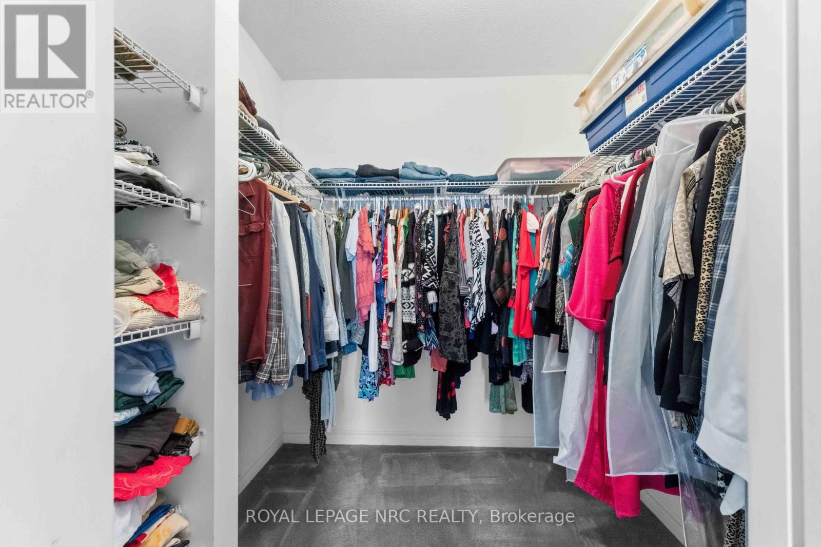 3905 RAINBOW LANE - 22
