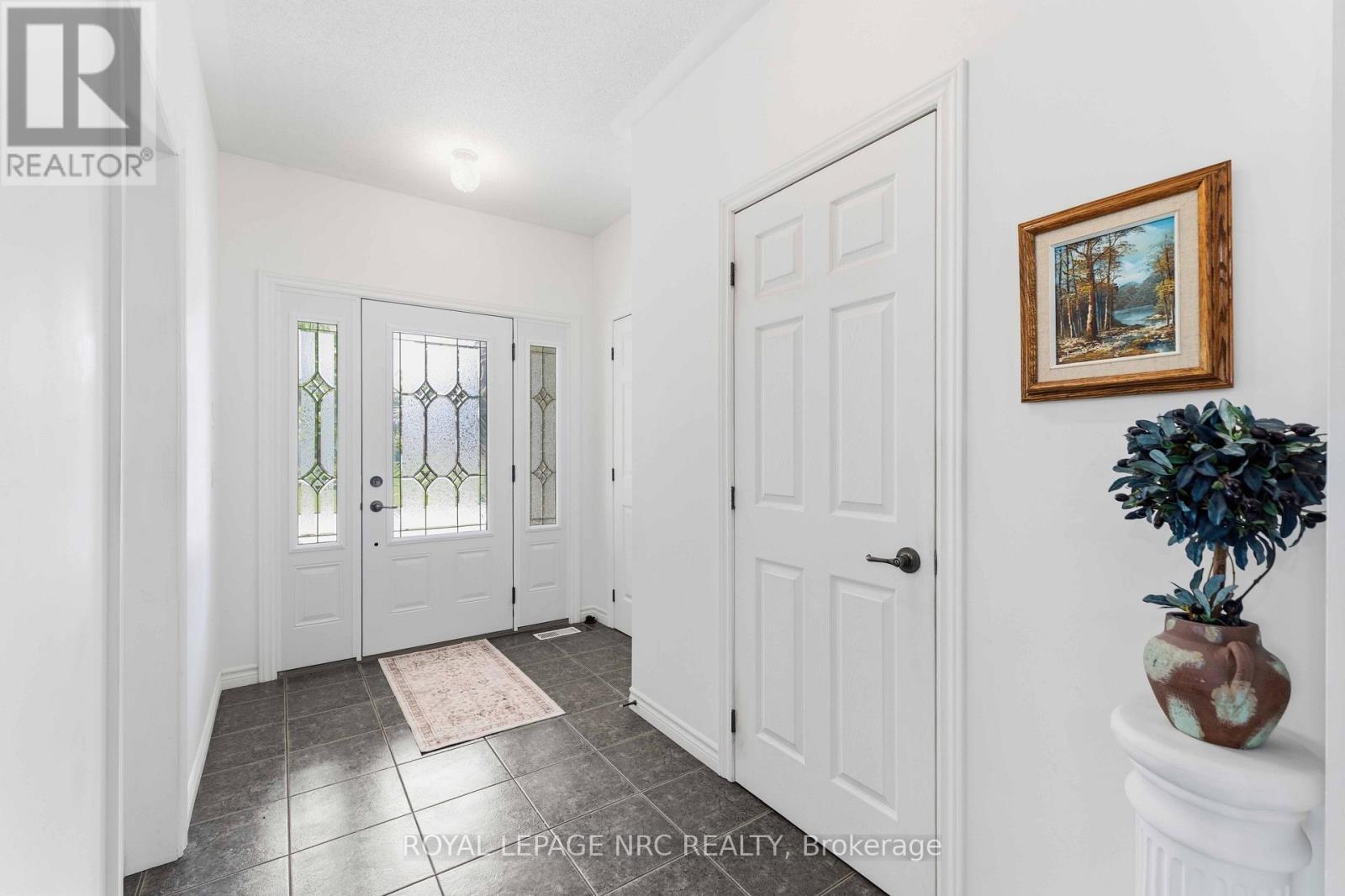 3905 RAINBOW LANE - 5