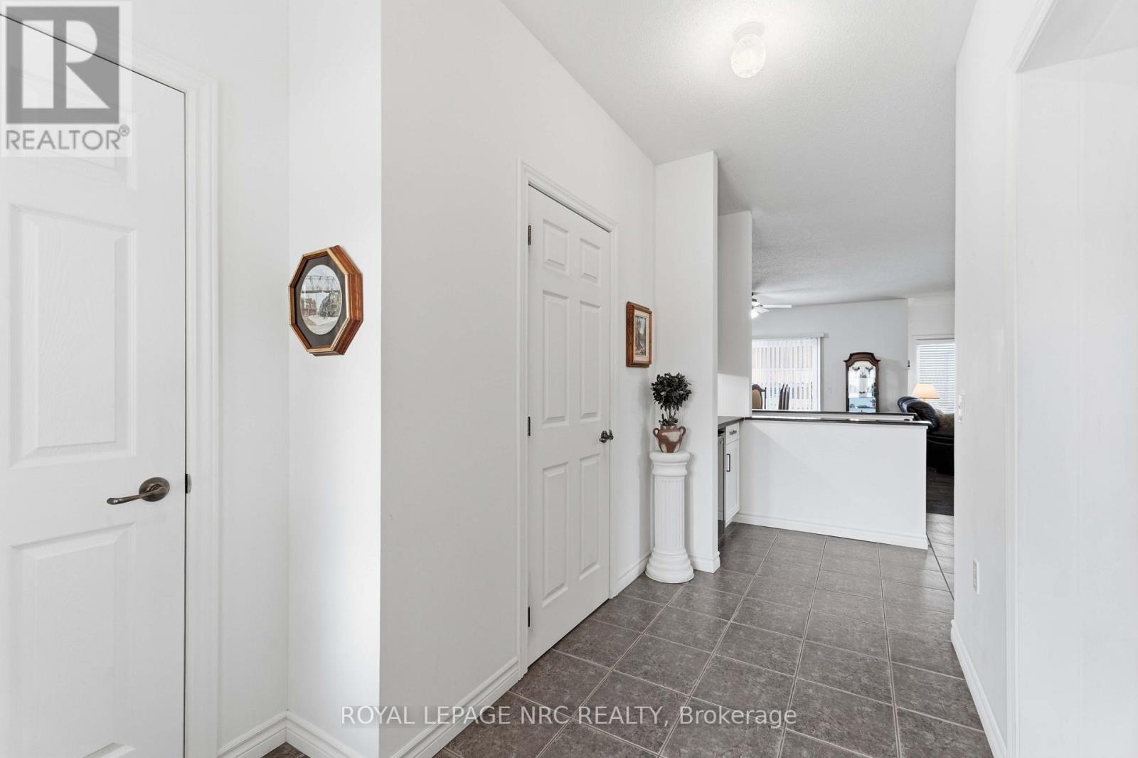 3905 RAINBOW LANE - 6