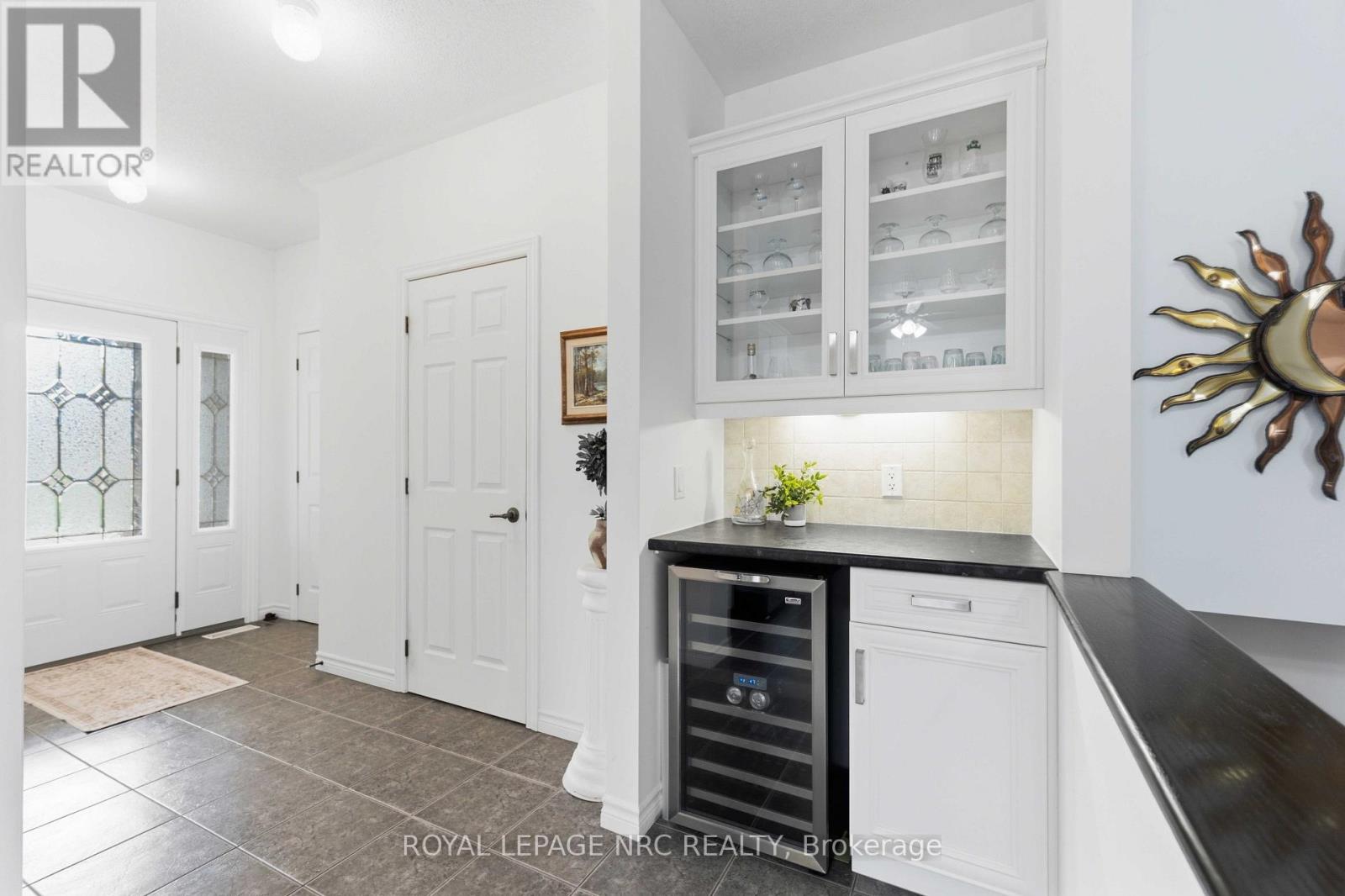 3905 RAINBOW LANE - 8