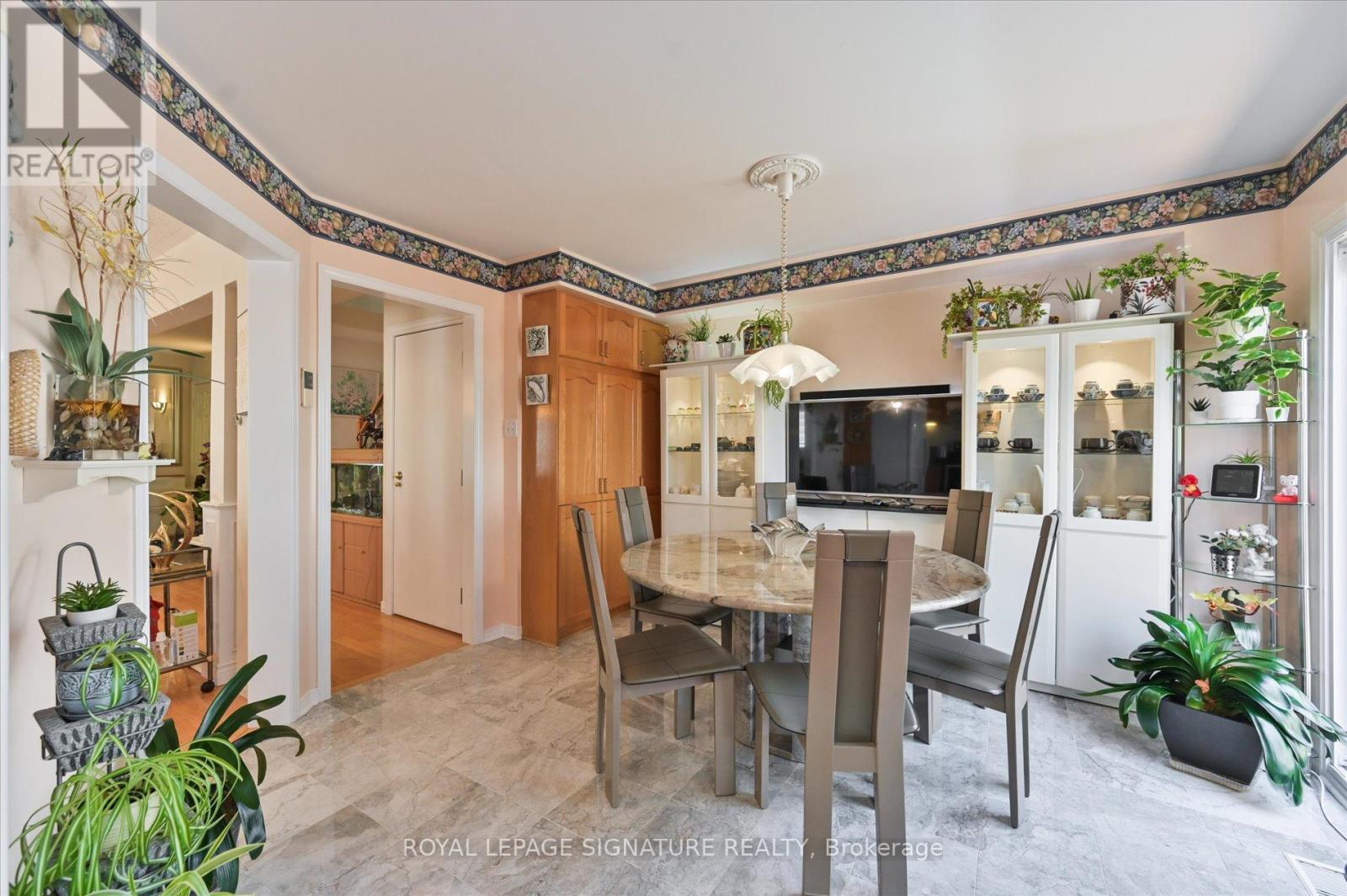5481 PALMERSTON CRESCENT - 15