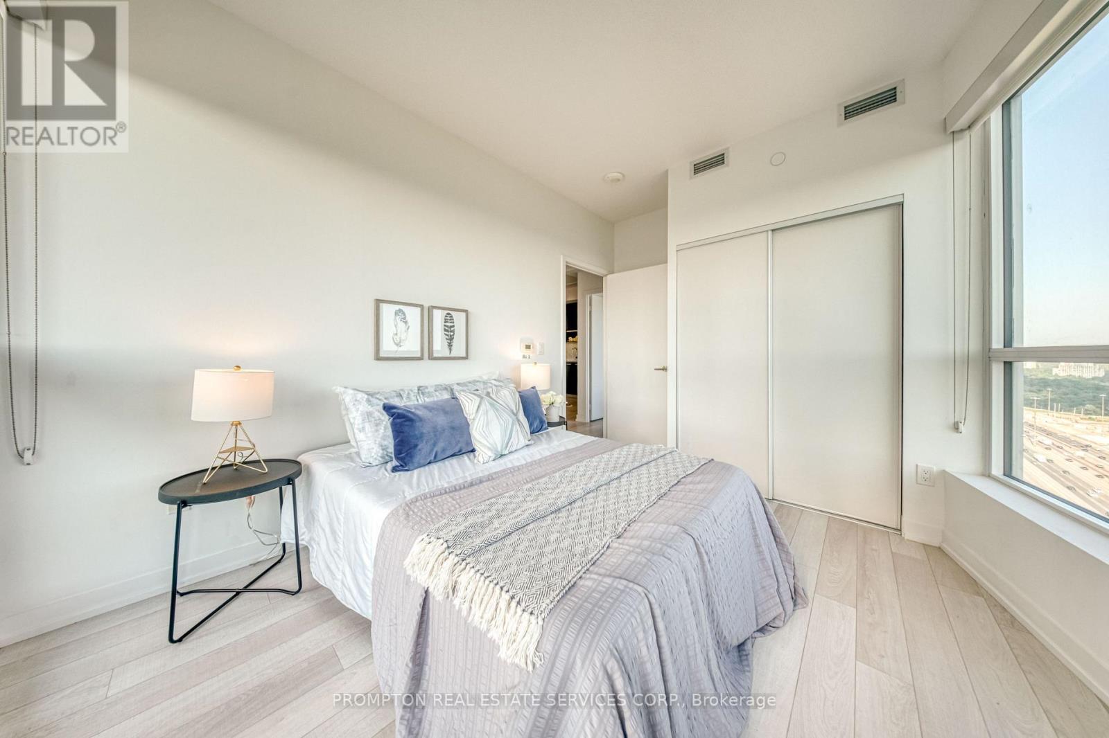 #2511 115 MCMAHON DRIVE - 19