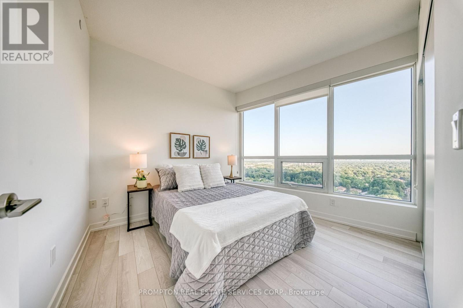 #2511 115 MCMAHON DRIVE - 22