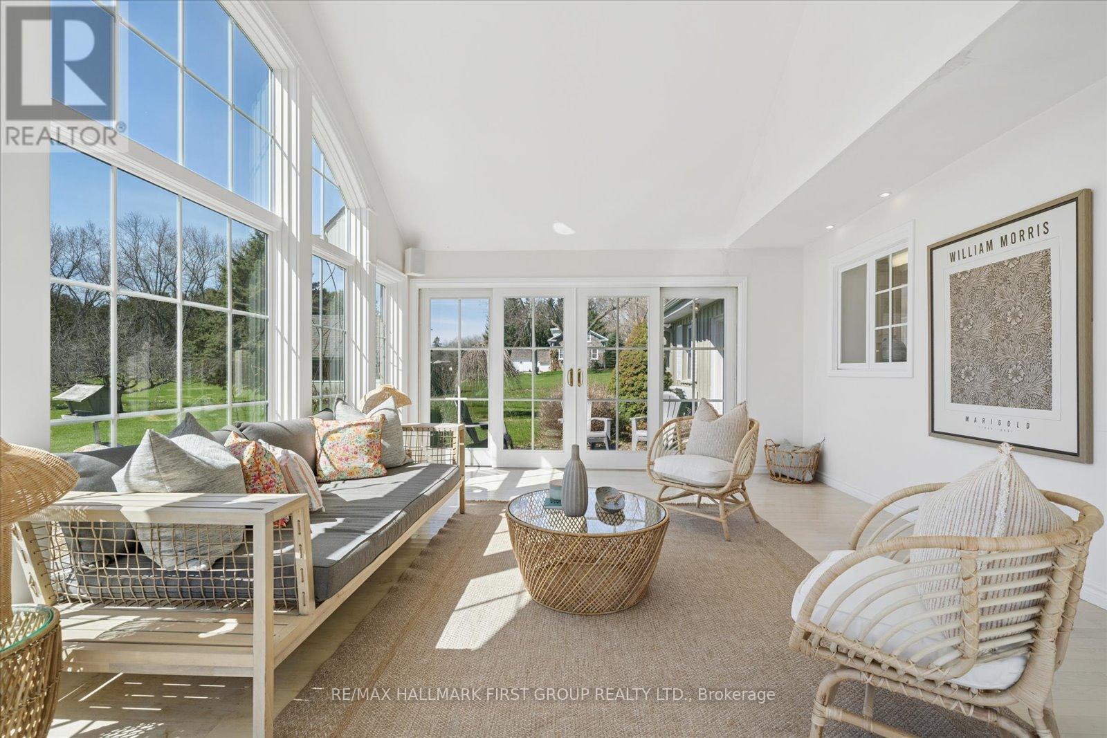 525 MYRTLE ROAD W - 21