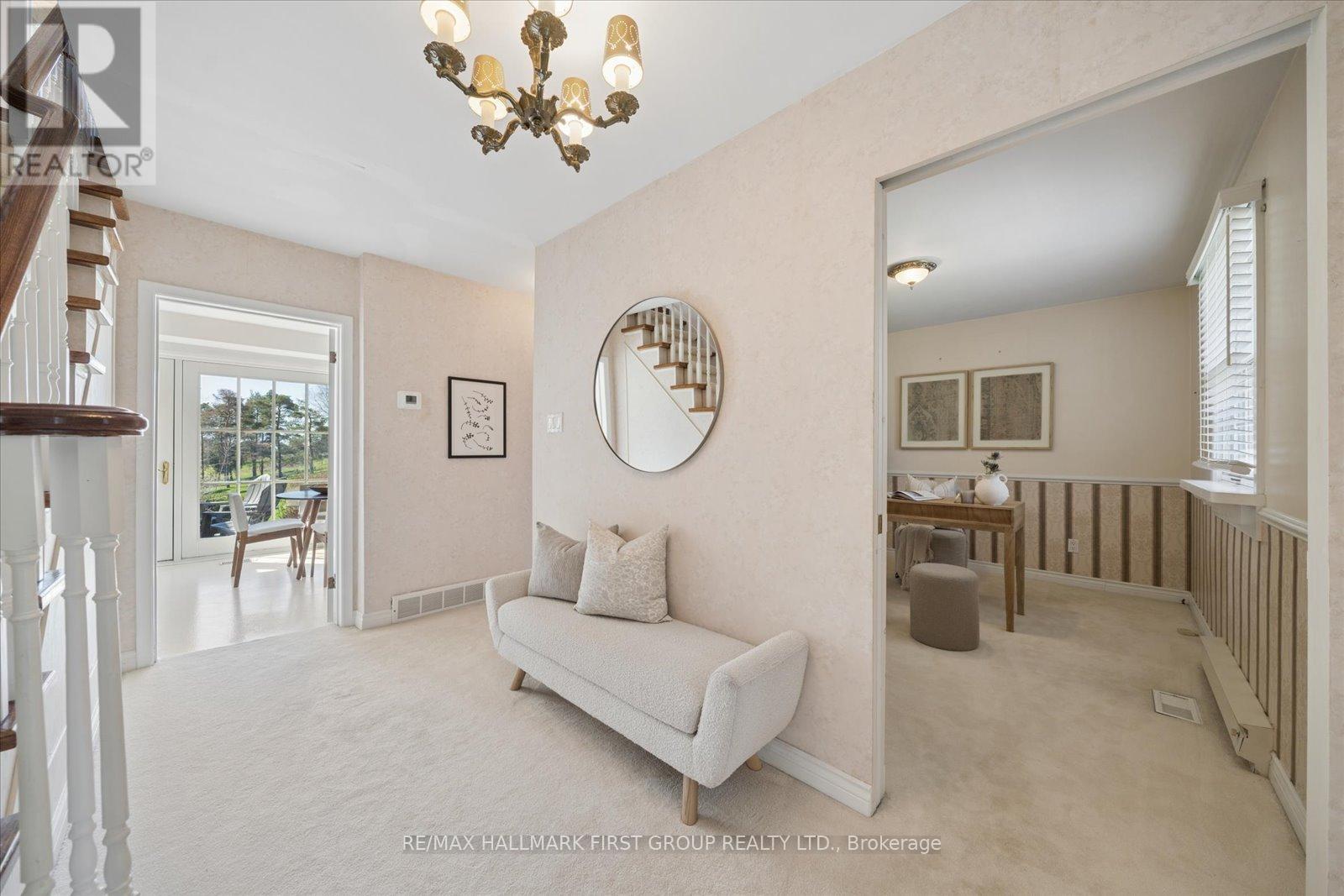 525 MYRTLE ROAD W - 22