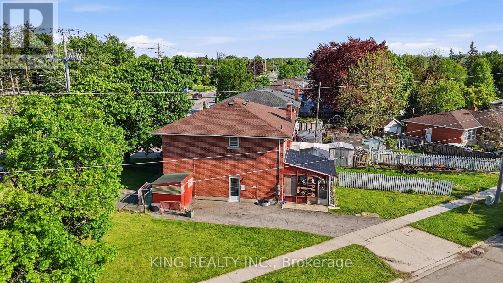 920 CONCESSION ROAD - 33
