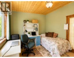 6681 Barnett Road, 100 Mile House, BC V0K2E2 Photo 15
