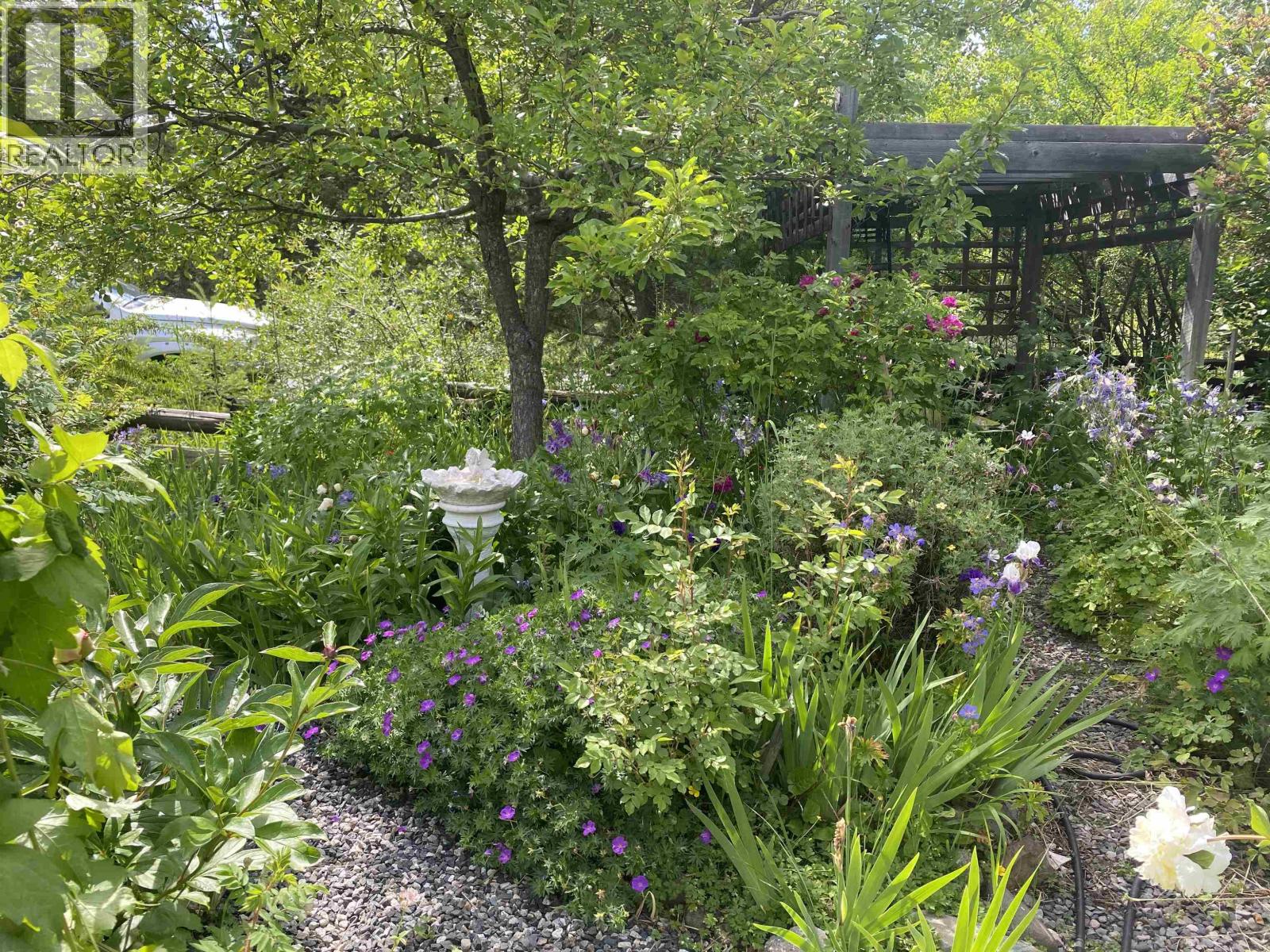 6681 BARNETT ROAD - Image 32