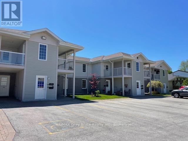 #204 1550 12TH AVENUE E - 1