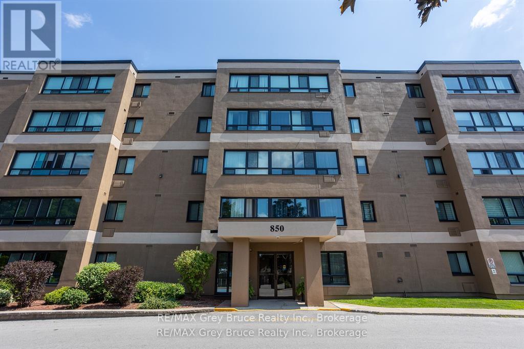 #502 850 6TH STREET E - 3