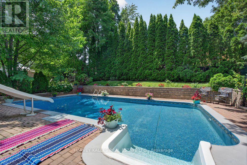 898 STONEHAVEN AVENUE - 48
