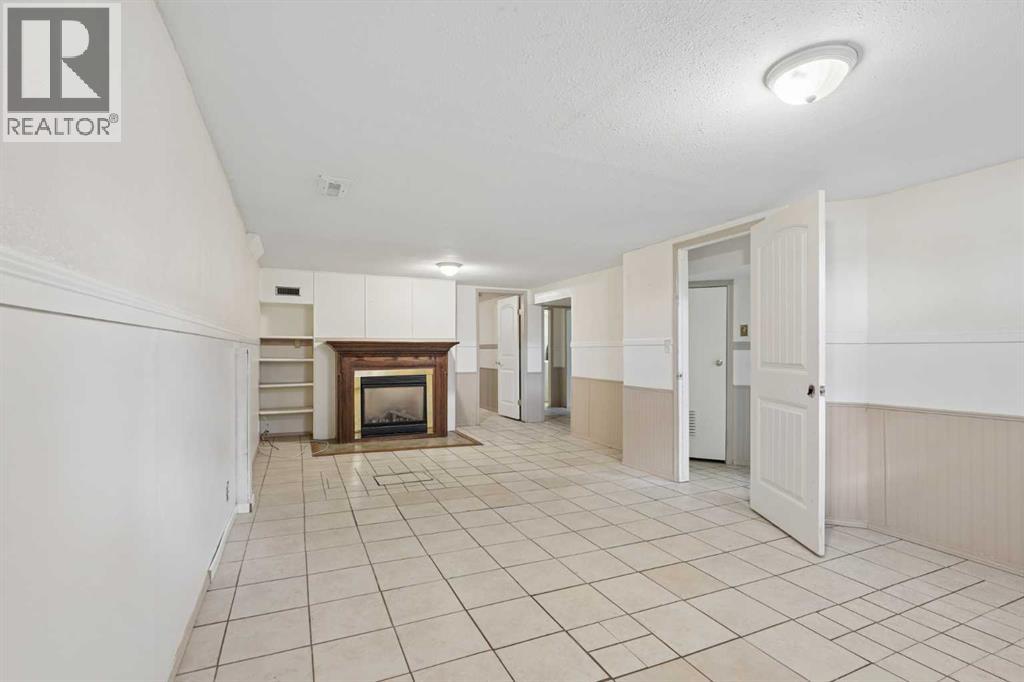 736 2 Street W - 24