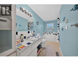 2400 Ravenhill Rd, Shawnigan Lake, BC V0R2W0 Photo 17