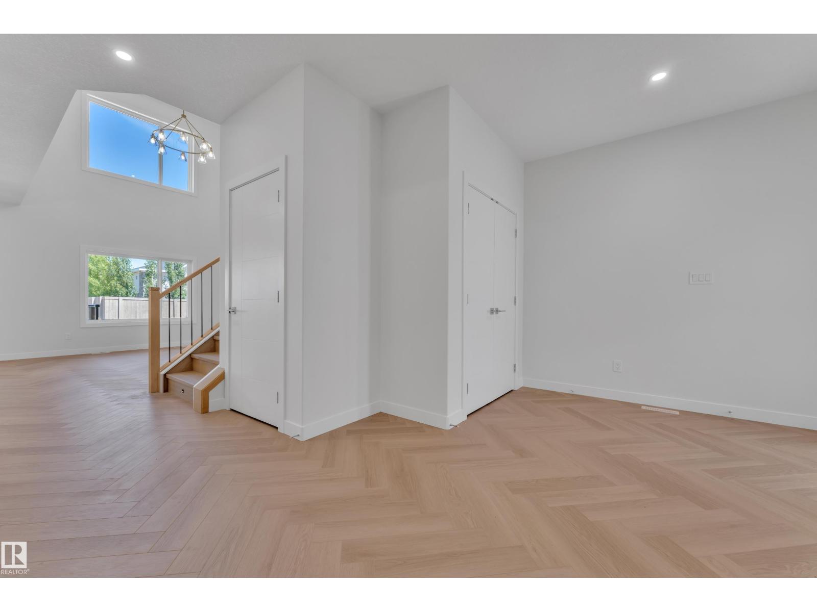 379 Linden LO - 9