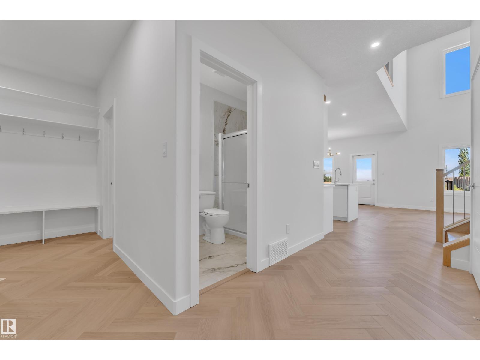 379 Linden LO - 12