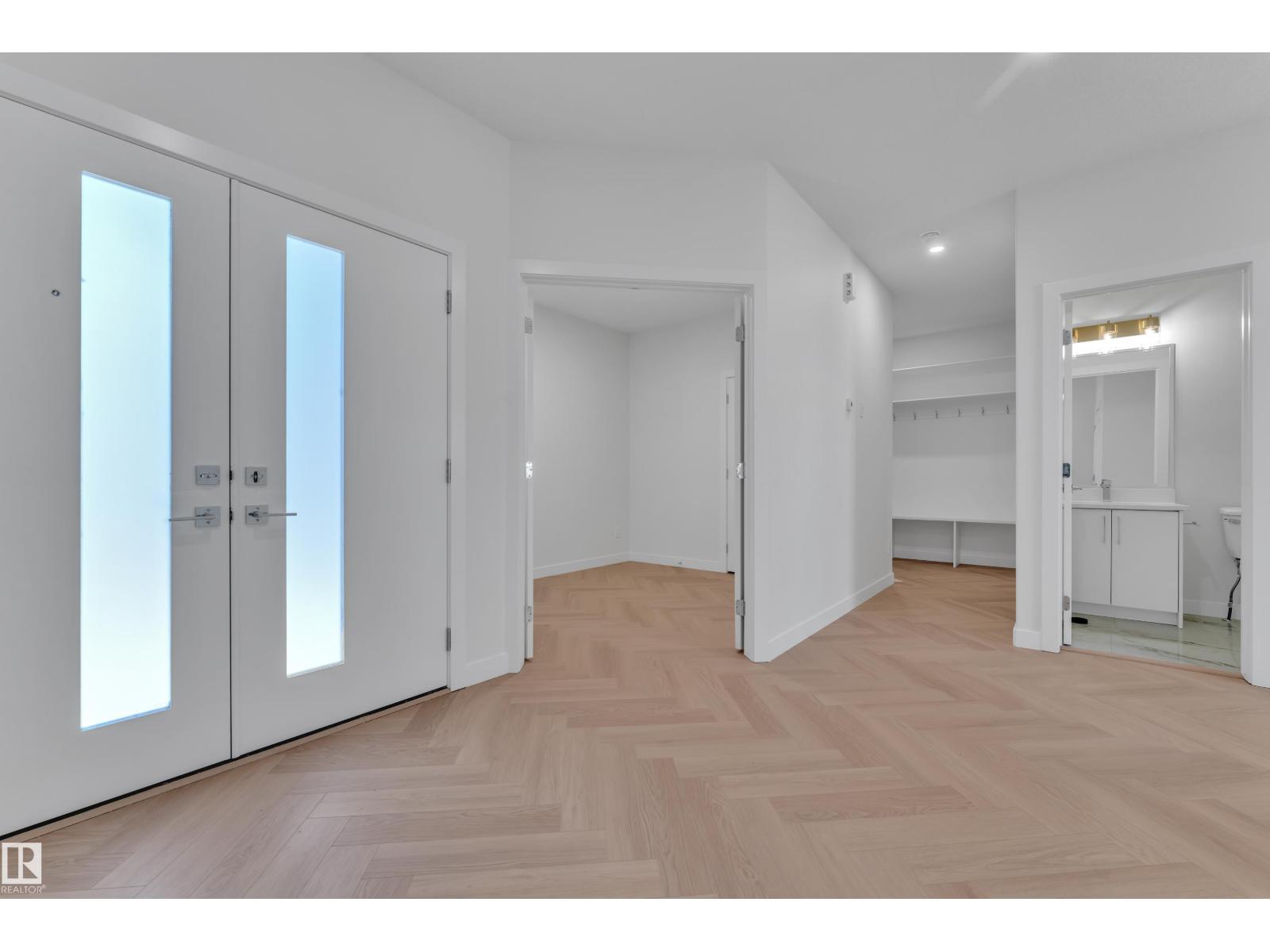 379 Linden LO - 6