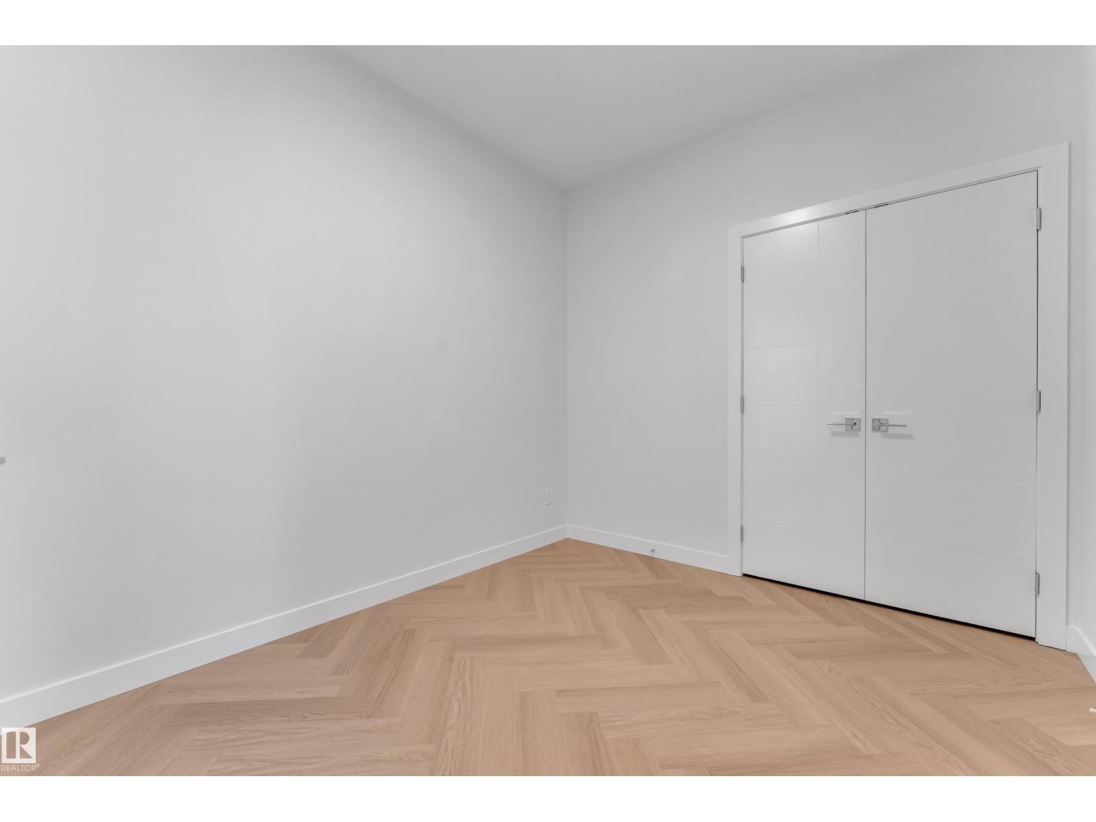 379 Linden LO - 7