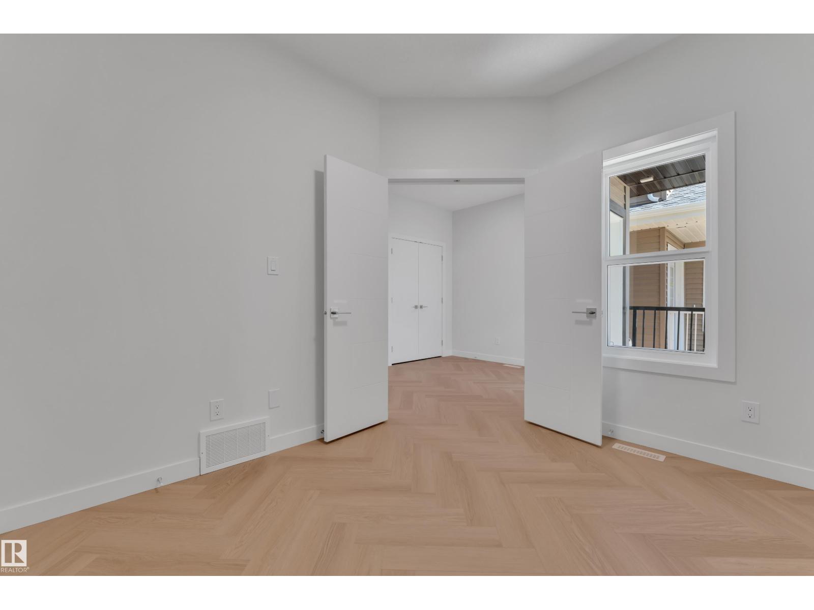 379 Linden LO - 8