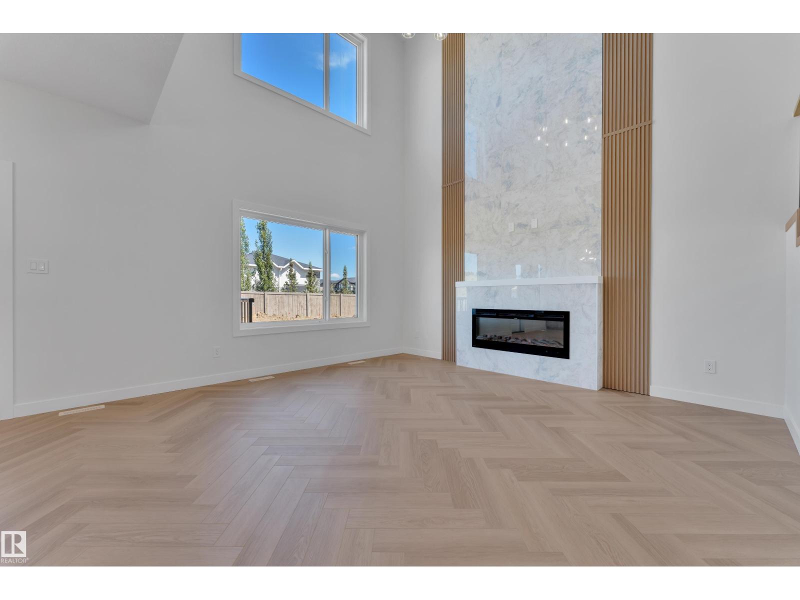 379 Linden LO - 15