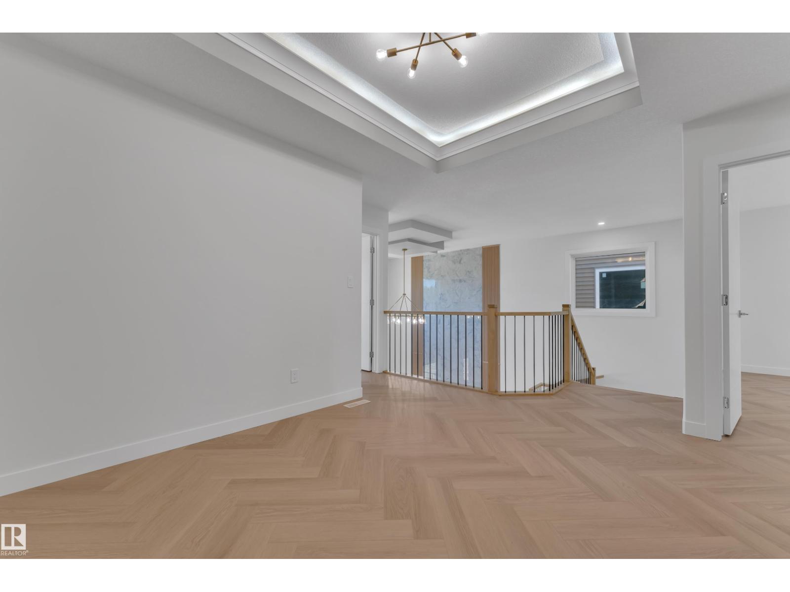 379 Linden LO - 24