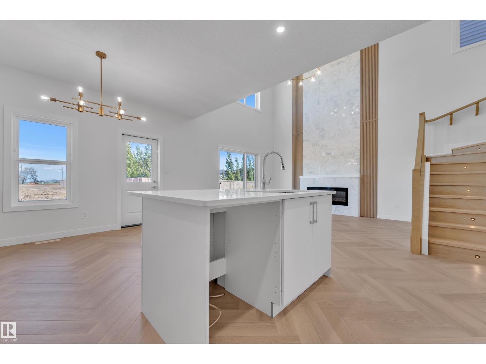 379 Linden LO - 20