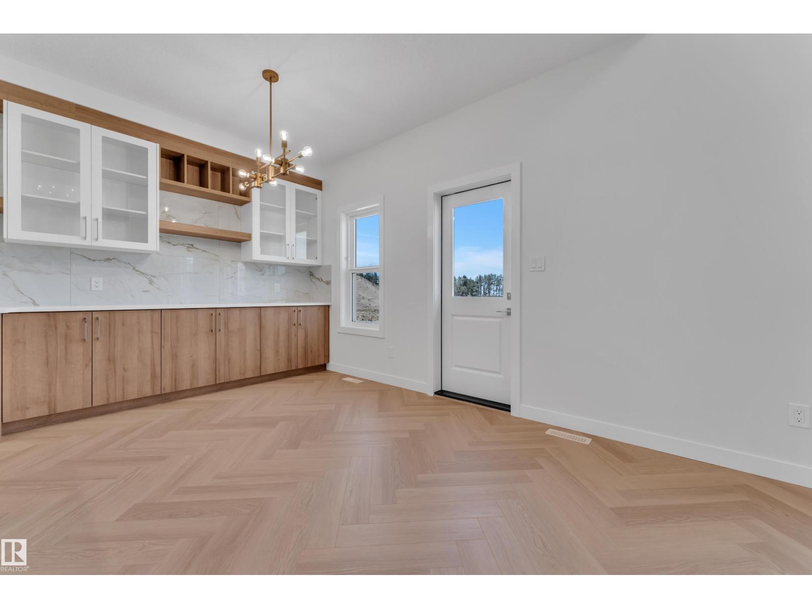 379 Linden LO - Image 17