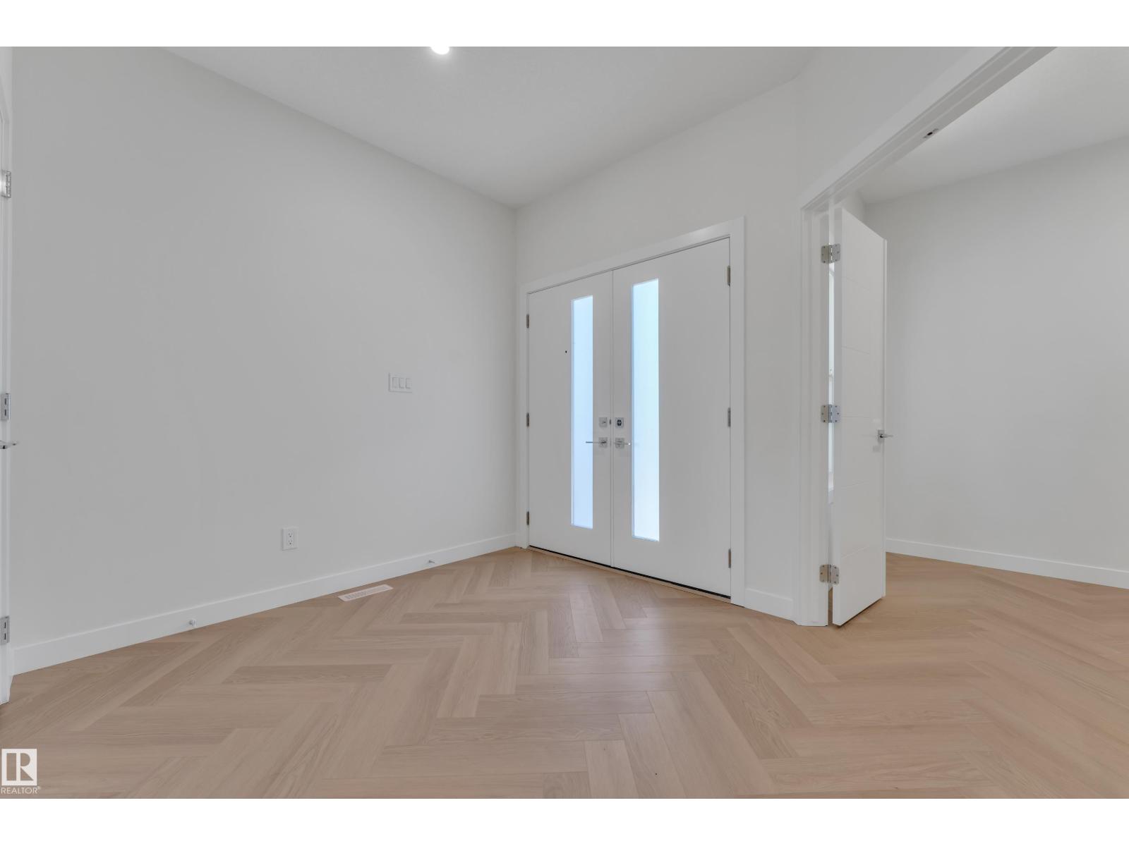 379 Linden LO - 5