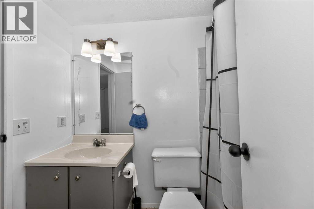 10 Falconer Terrace NE - 22