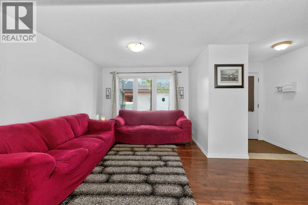 10 Falconer Terrace NE - 14