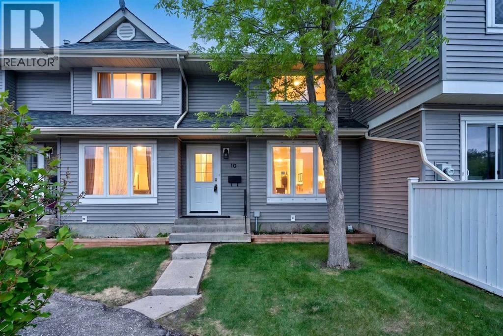 10 Falconer Terrace NE - 1