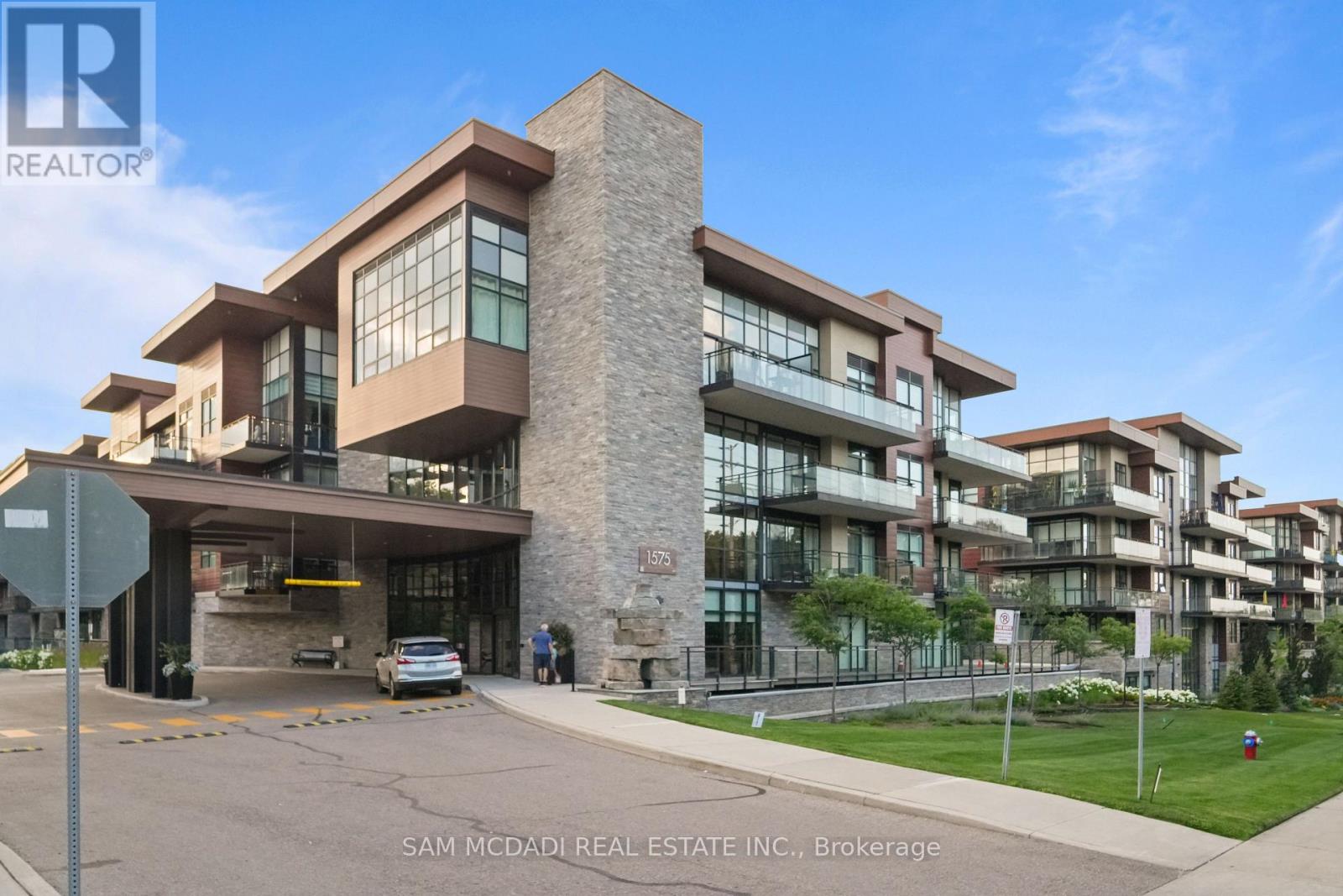 #415 1575 LAKESHORE ROAD W - 2