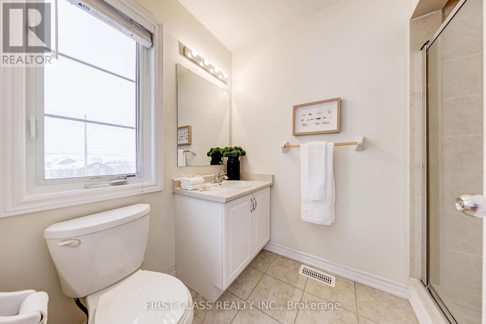 2 JAMES PARROTT AVENUE - 23