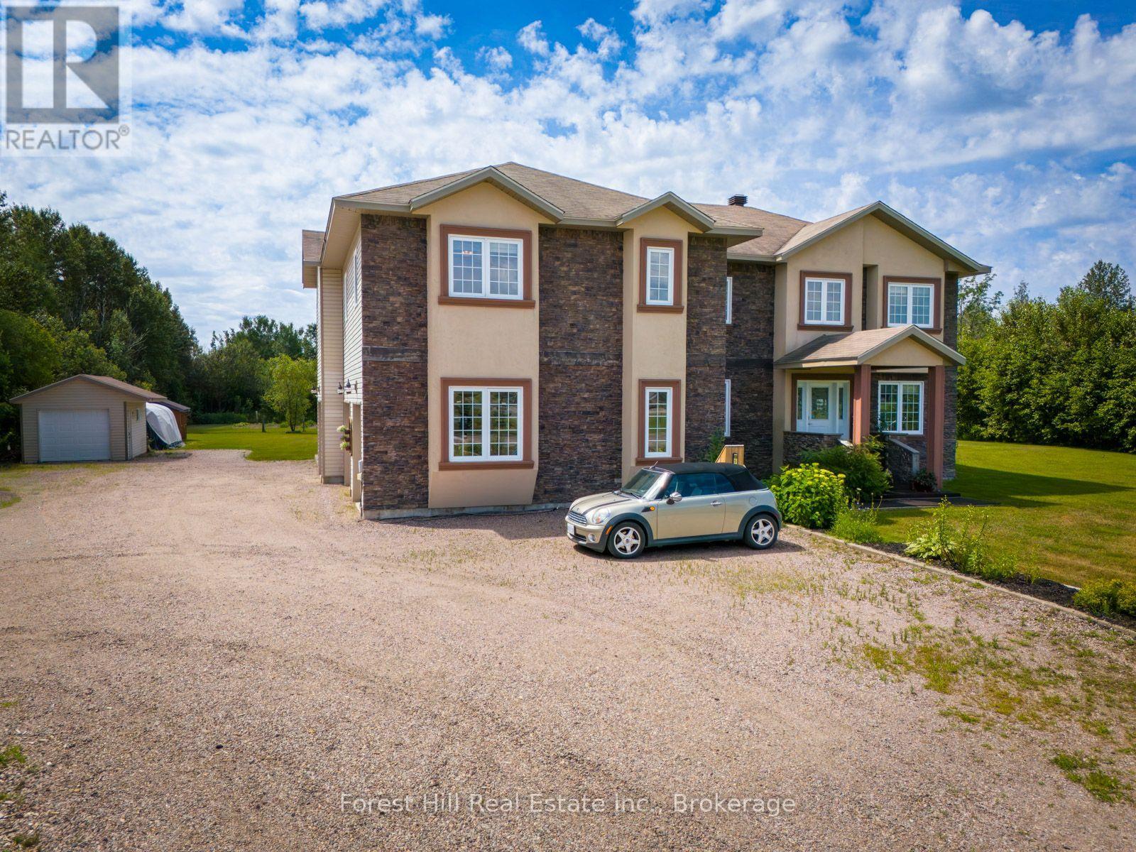 512 SALTER STREET S - 2
