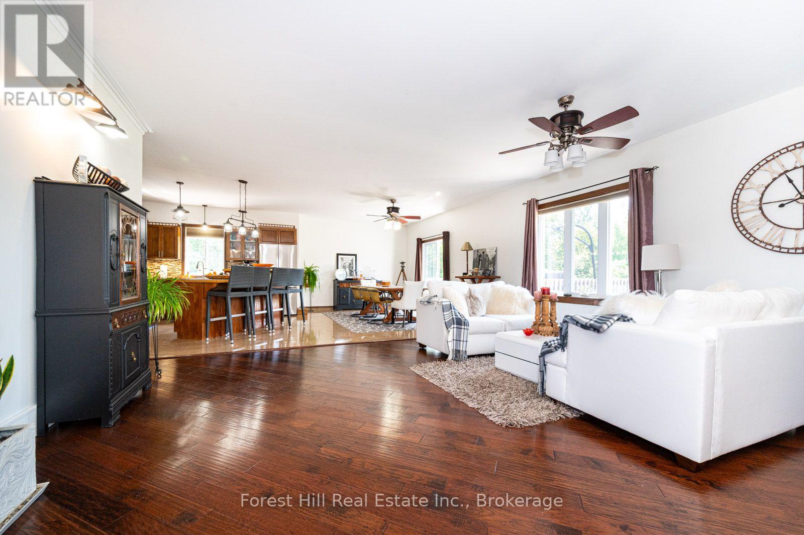512 SALTER STREET S - 35