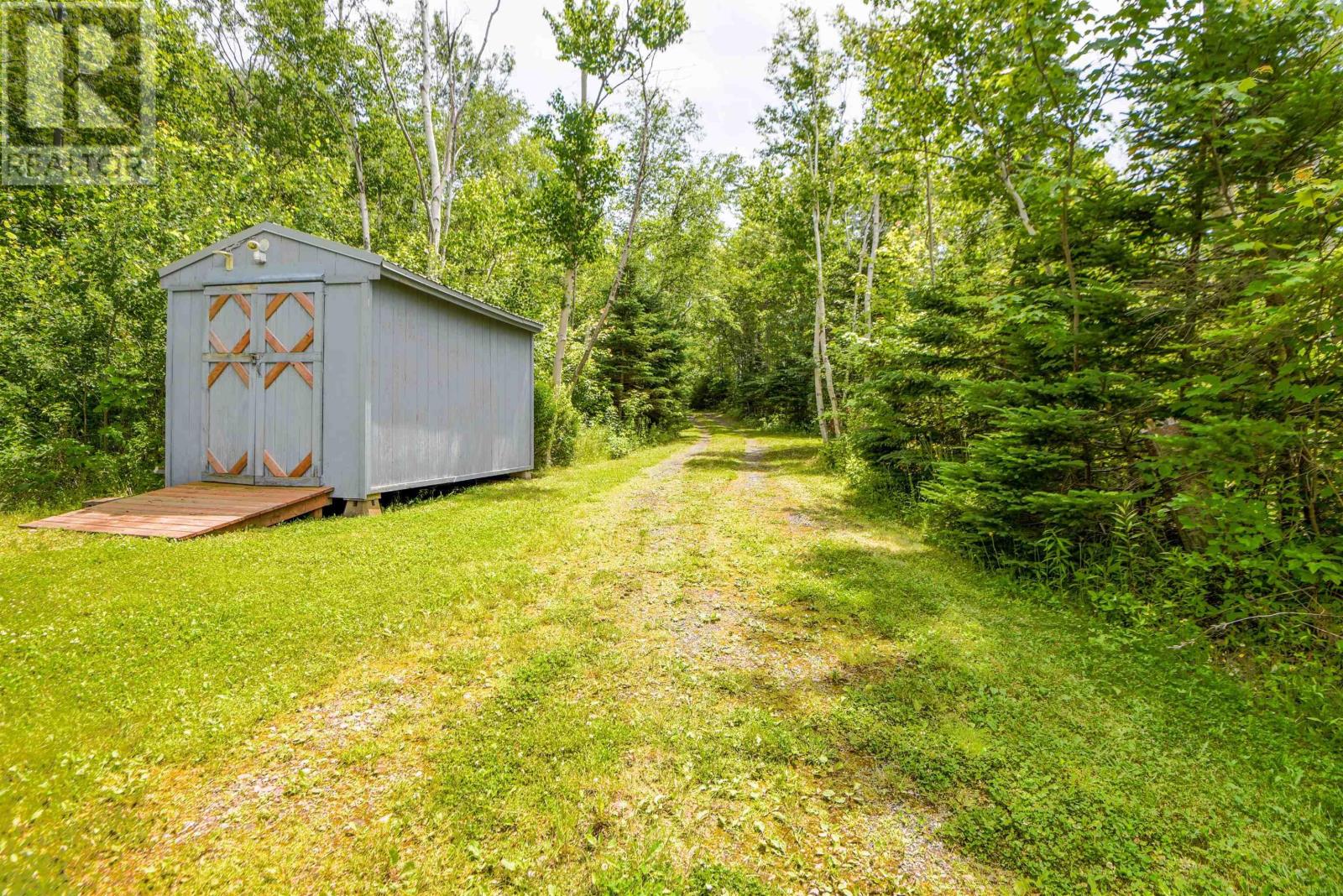 61 Blaine MacKeil Road - 10