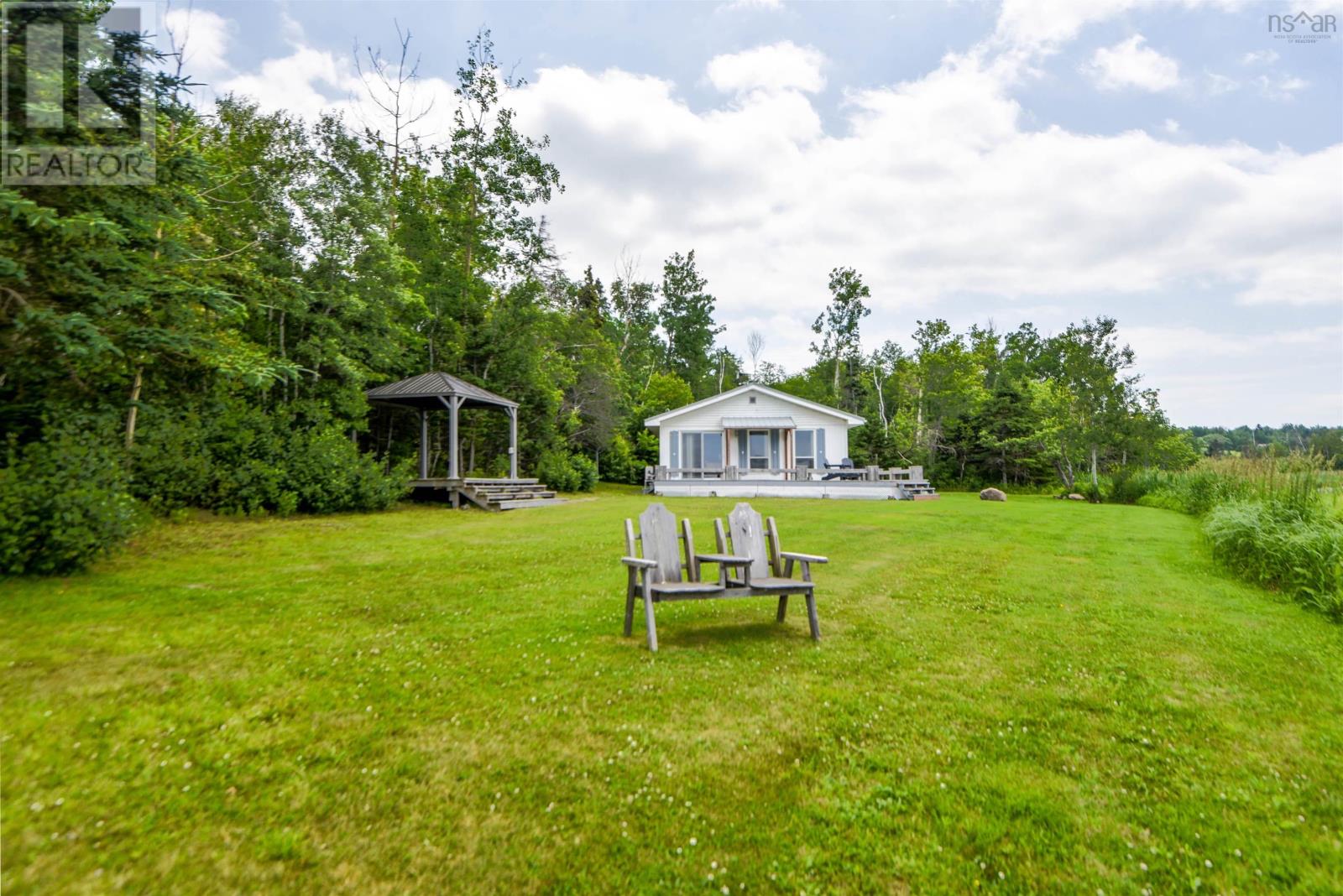 61 Blaine MacKeil Road - 17