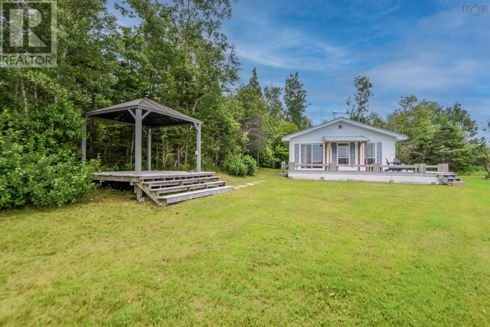 61 Blaine MacKeil Road - 19