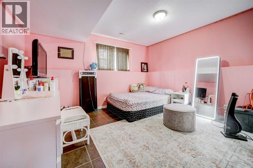 106 Peigan Court W - 22
