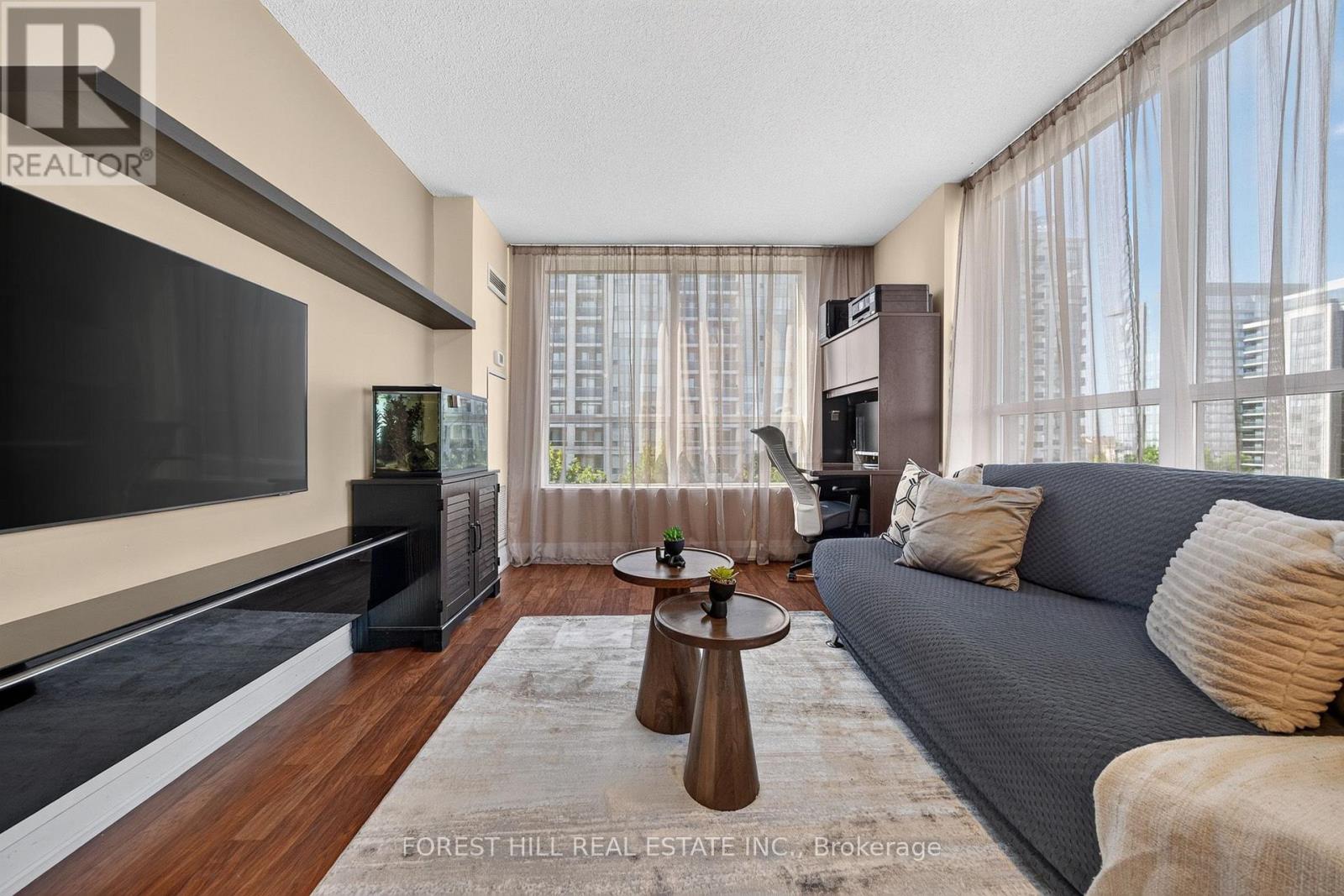 #514 20 NORTH PARK ROAD - 17