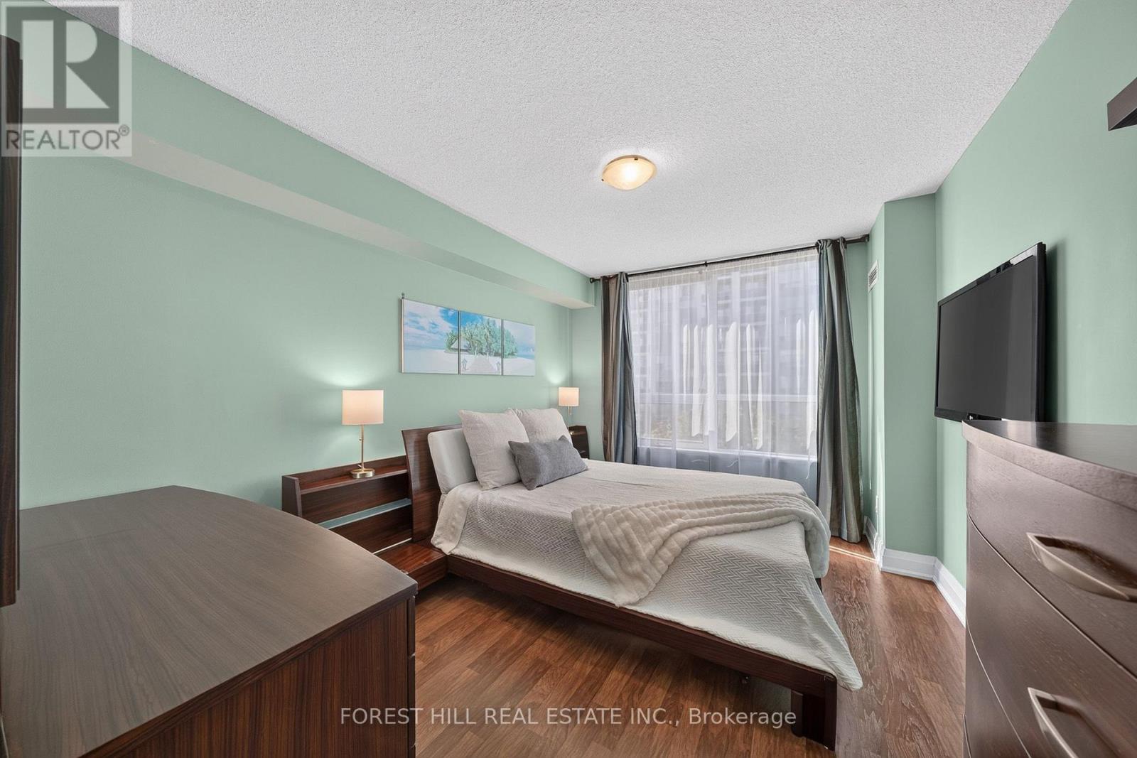 #514 20 NORTH PARK ROAD - 23