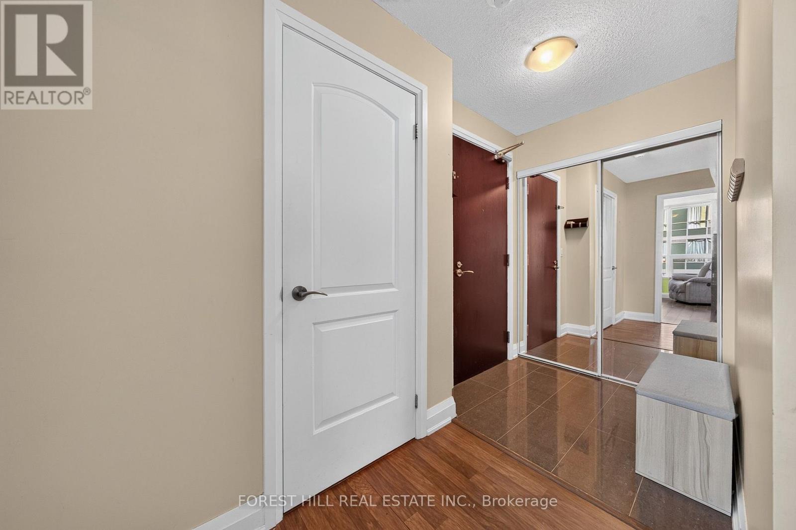 #514 20 NORTH PARK ROAD - 8