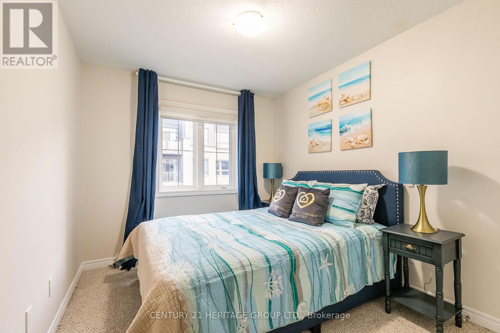 38 SOUTHSHORE CRESCENT - 20