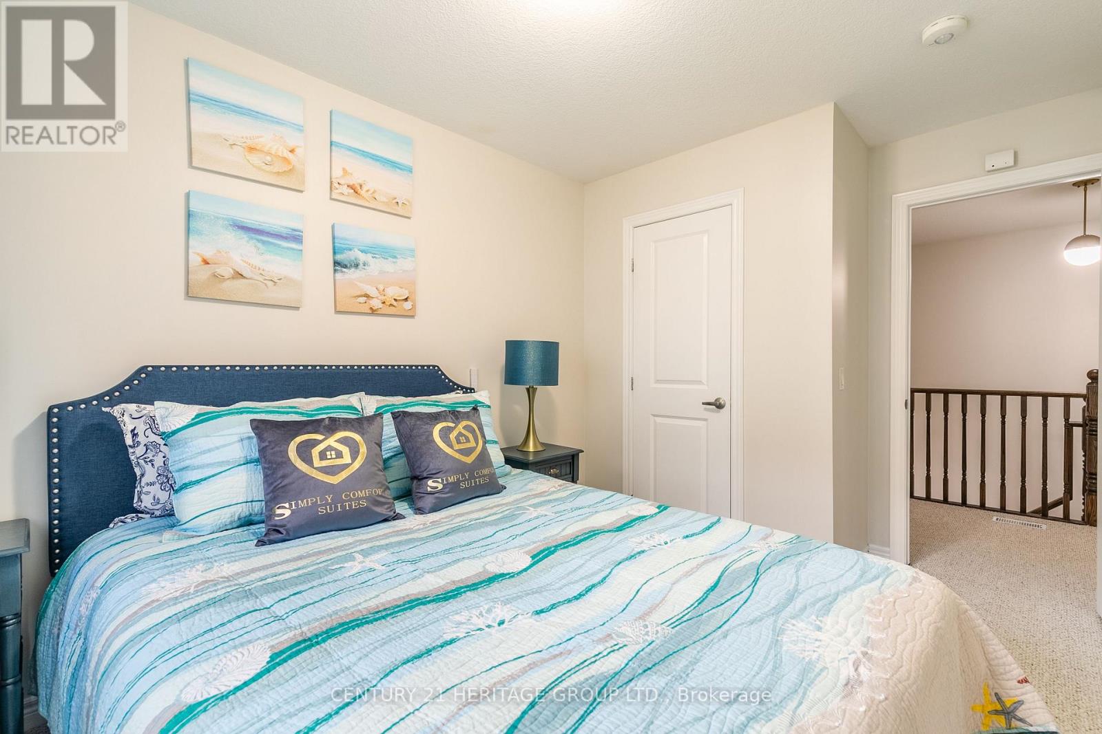 38 SOUTHSHORE CRESCENT - 21