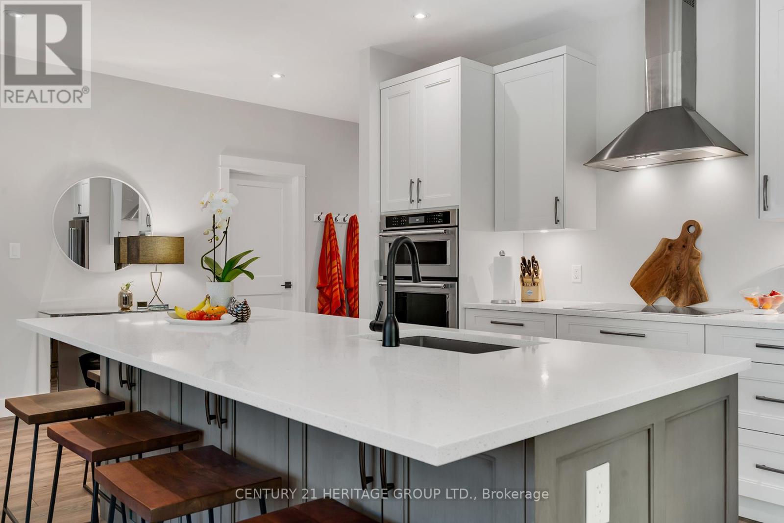 46 GODDARD CRESCENT - 12