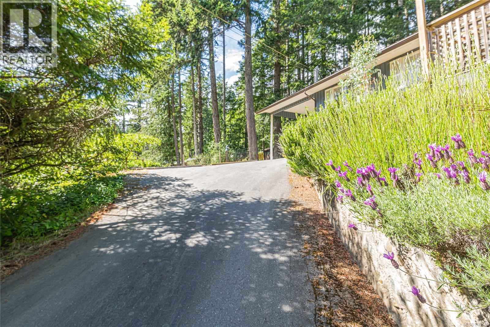 201 Harrison Ave - 6