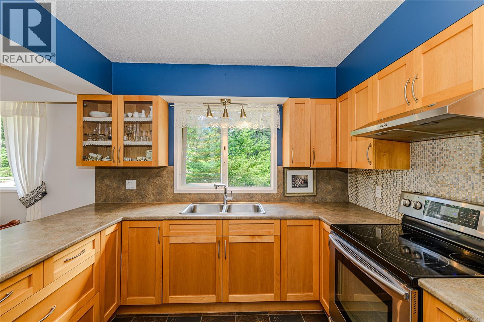 201 Harrison Ave - 20